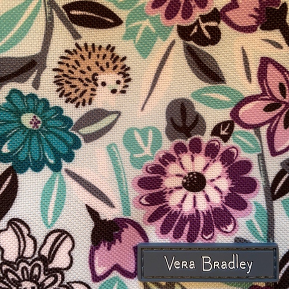 NWT Vera Bradley Lighten Up Wristlet - Picture 2 of 5